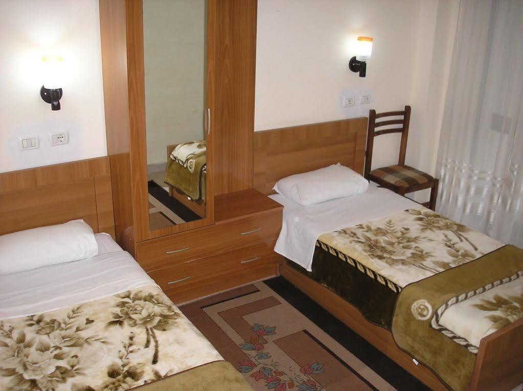 Hotel Baron Tirana